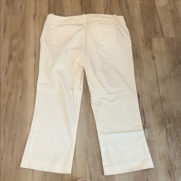 Women's Cream Capris - Picture 3 of 9